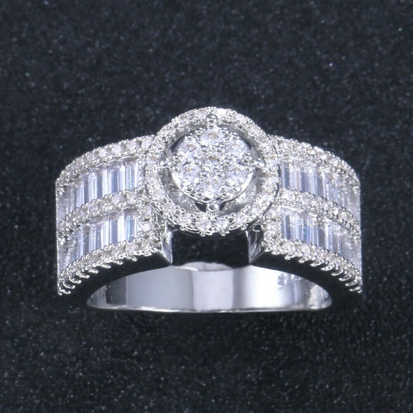 Jewelry - Luxury 925 Silver White Sapphire Ring New